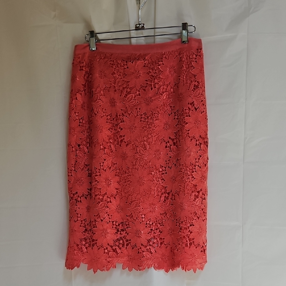 White House Black Market Polyesyer Pink Embellished Midi Pencil Skirt Size 6